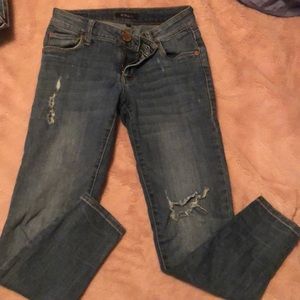 Cropped ripped jeans